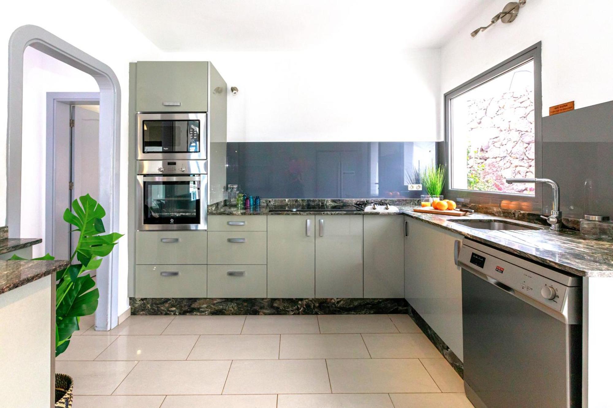 Luxus Villa Mit 5 Schlafzimmern, Heated Pool, Ps4, Fitnessraum Tabayesco Exterior photo